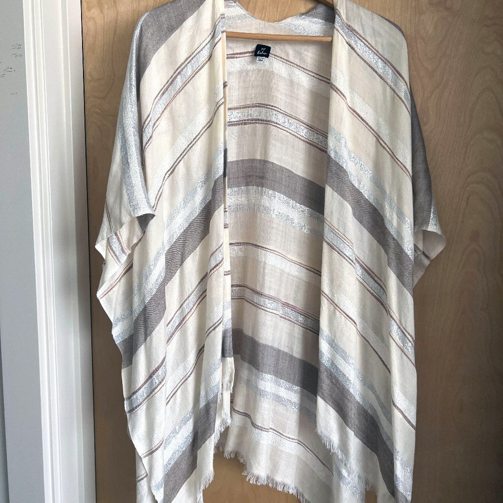 ECHO - One Size Fits All - Ruana (Wrap / Shawl)